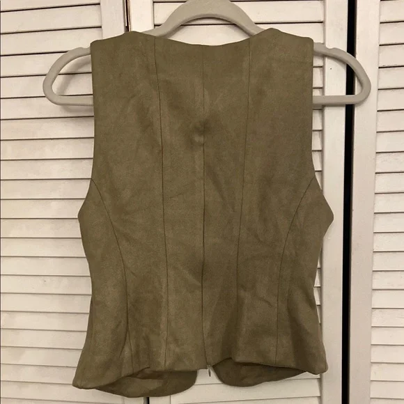 G/FORE Olive Lace-Up Tank Top - Picture 3 of 4